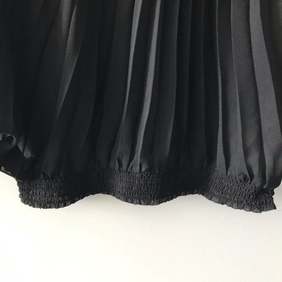 Rampage Pleated Flowy Beaded Cutout Blouse Top N30 - Picture 8 of 11